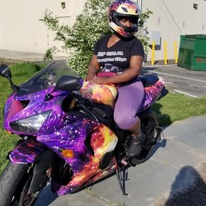 Meet your Posher, Monique